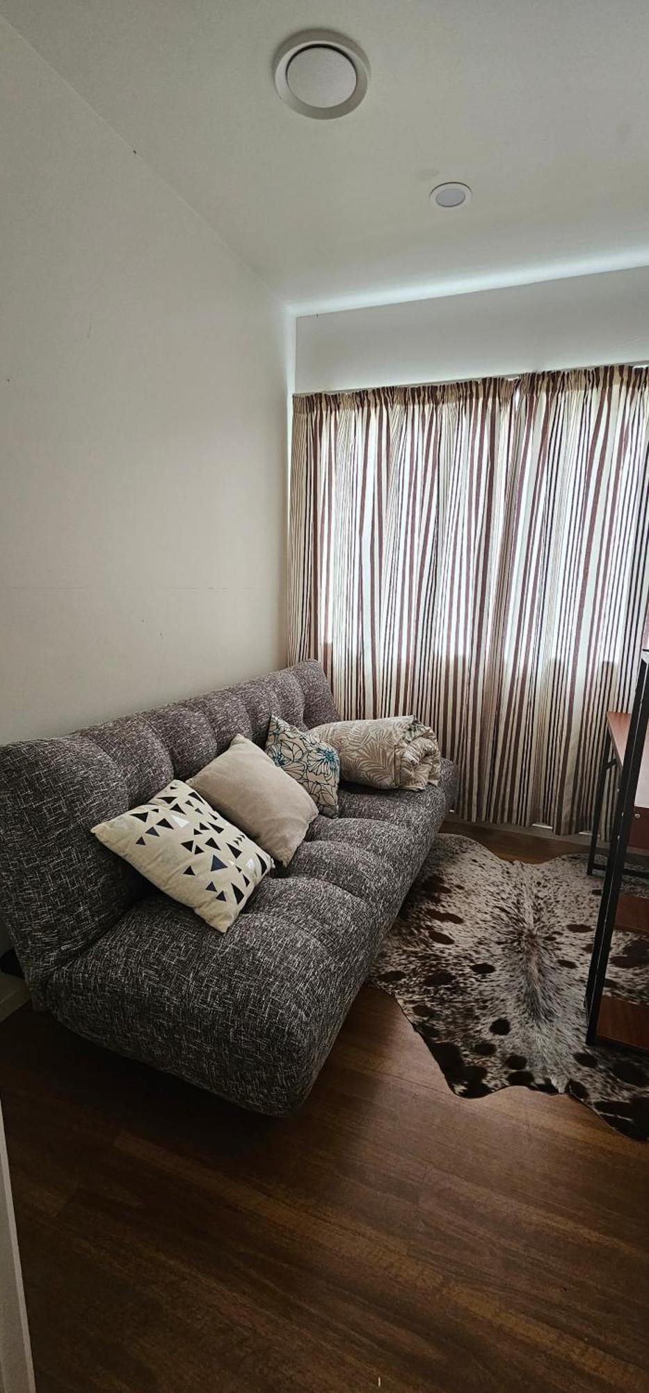 This Fabulous, Single-Level 3 Plus 1 Small Room With Folding Sofa Home Auckland Eksteriør billede