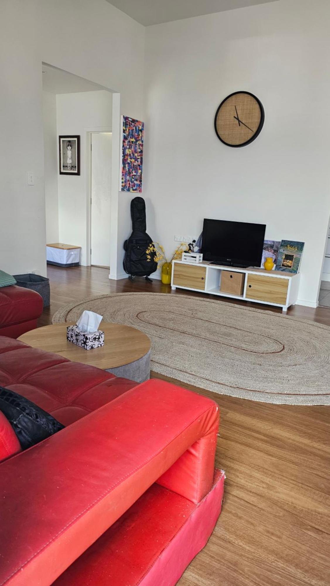 This Fabulous, Single-Level 3 Plus 1 Small Room With Folding Sofa Home Auckland Eksteriør billede